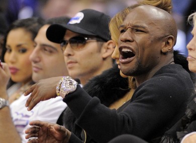 Mayweather cries foul courtside at an LA Clippers game last year.