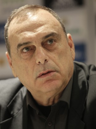 Grant replaced Jose Mourinho as Chelsea manager in 2007.