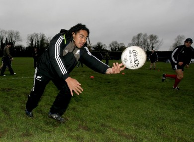 Ma'a Nonu gives gaelic football a try back in 2008.