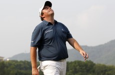 Shane Lowry’s 30-yard duff reminds us that even pro golfers can hit bad shots